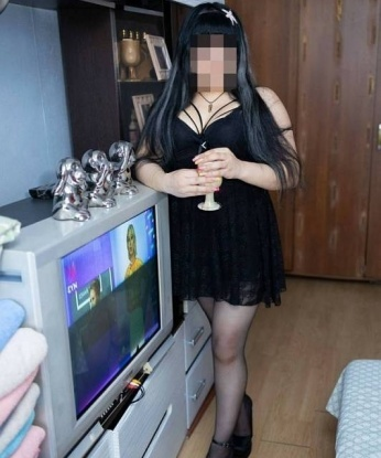 🌸
Я живу в самом сердце Москвы, и знаю все его закоулки и секреты. 💋
У меня есть множество возможностей, чтобы сделать твои мечты реальностью. 💫
Я гарантирую тебе полный комфорт и бесконечное удовольствие в нашей встрече. 🌟
Мои услуги включают классический и релакс-массаж, эротический массаж, интимные развлечения и многое другое. 💆♀️
Помимо этого, у меня есть много отзывов от предыдущих клиентов, которые рассказывают о моем профессионализме и невероятной привлекательности. 📷
Любую информацию о мне и моих услугах, а также фото, можно найти на моем личном сайте. 🔥
Не упусти свой шанс на незабываемое приключение со мной в Москве. ⭐️ Карина