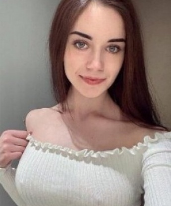 Живу в самом сердце Москвы, где исполню все твои самые смелые фантазии.
💋 Мои услуги – это настоящий рай для тебя. Я знаю, как доставить удовольствие и сделать тебя счастливым. Будь то нежные ласки, острые игры или горячий стриптиз, я сделаю все, чтобы ты почувствовался желанным и особенным.
🌟 У меня есть все, чтобы сделать тебя счастливым – опыт, страсть и красивое тело. Мои клиенты оставляют только положительные отзывы о нашей встрече, ведь я делаю все возможное, чтобы ты был доволен.
✨ У тебя есть возможность узнать меня получше – смело смотри мои фото, они говорят сами за себя. Я могу быть твоей нежной софт-леди или страстной дикой кошкой – выбор за тобой.
💫 Не медли, позвони мне прямо сейчас, и я окуну тебя в мир наслаждения и удовольствия. Жду тебя, чтобы сделать каждую нашу встречу незабываемой. Елена